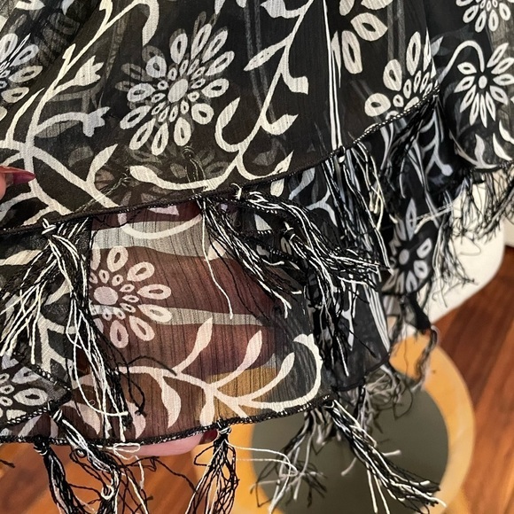 💐5/25 scarf shawls black white print sheer lightweight large large square - Picture 3 of 9